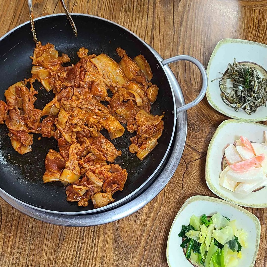 괸당네식당 media 1